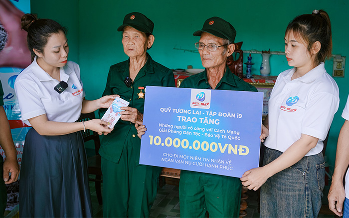 Biểu tượng dịch vụ chăm sóc khách hàng 24/7, minh họa đội ngũ hỗ trợ chuyên nghiệp và luôn sẵn sàng giải đáp mọi thắc mắc.