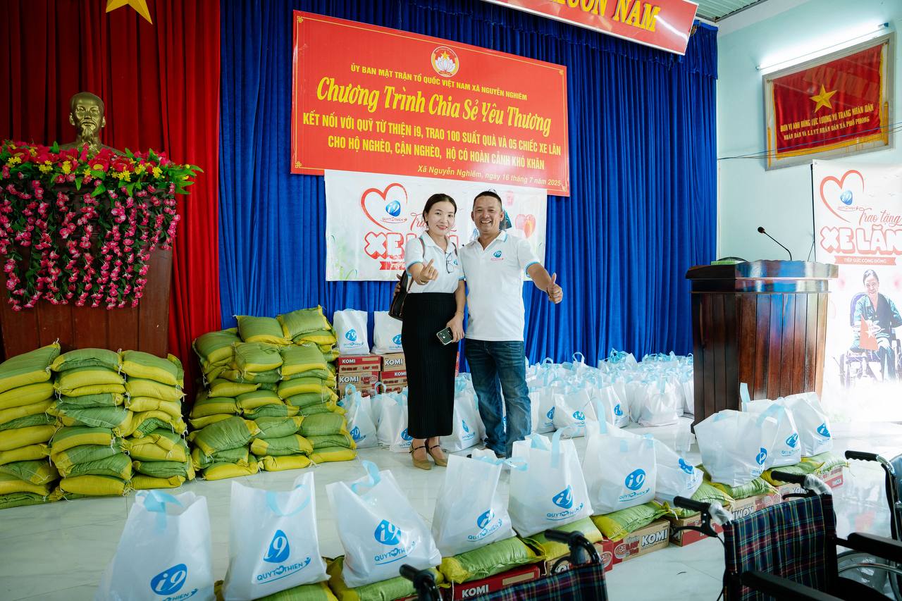 Biểu tượng tài nguyên hỗ trợ bên ngoài, thể hiện mot88 khuyến khích người chơi tìm kiếm sự giúp đỡ từ các tổ chức chuyên nghiệp.